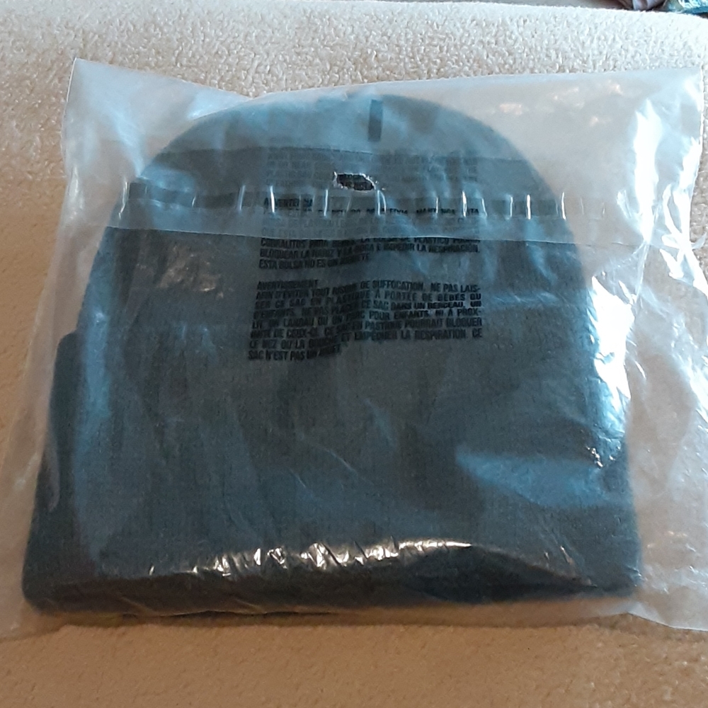 Carhhartt Gray Beenie - Picture 2 of 3